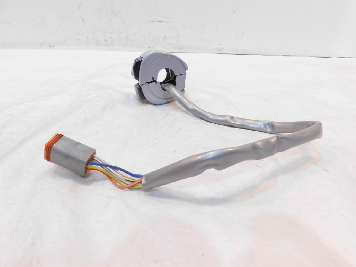 2002-2005 Harley Davidson V-Rod VRSC Vrod Left Handlebar Horn Turn Signal Switch - C3 Cycle