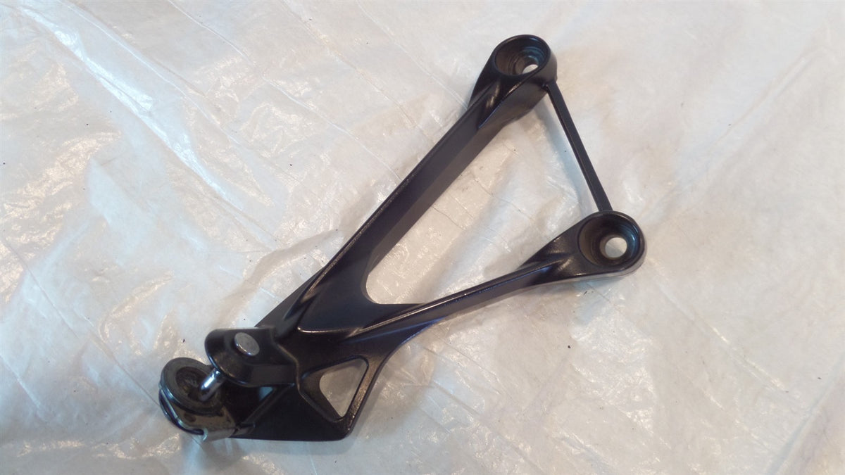 2007-2008 Kawasaki Ninja ZX-6R ZX600 Left Rear Footrest Foot Peg Bracket Mount - C3 Cycle