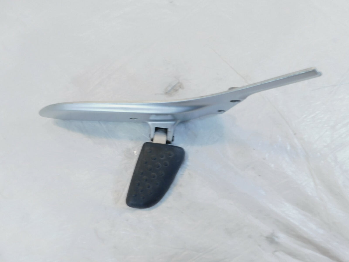 97-04 BMW K1200LT 1200 LT OEM Right Rear Passenger Footrest Foot Peg & Bracket - C3 Cycle