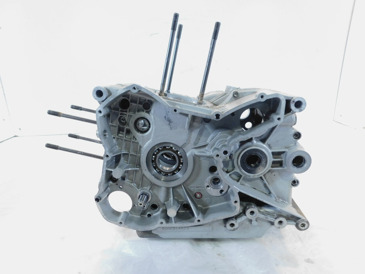06 Ducati Monster 620 S2R Standard/Dark Engine Motor Block Crankcase Crank Cases - C3 Cycle