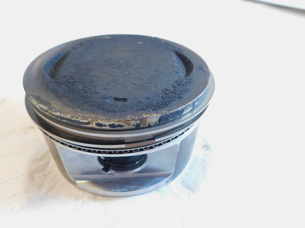 Harley Davidson Twin Cam Touring Dyna & Softail Engine Pistons & Black Cylinders - C3 Cycle