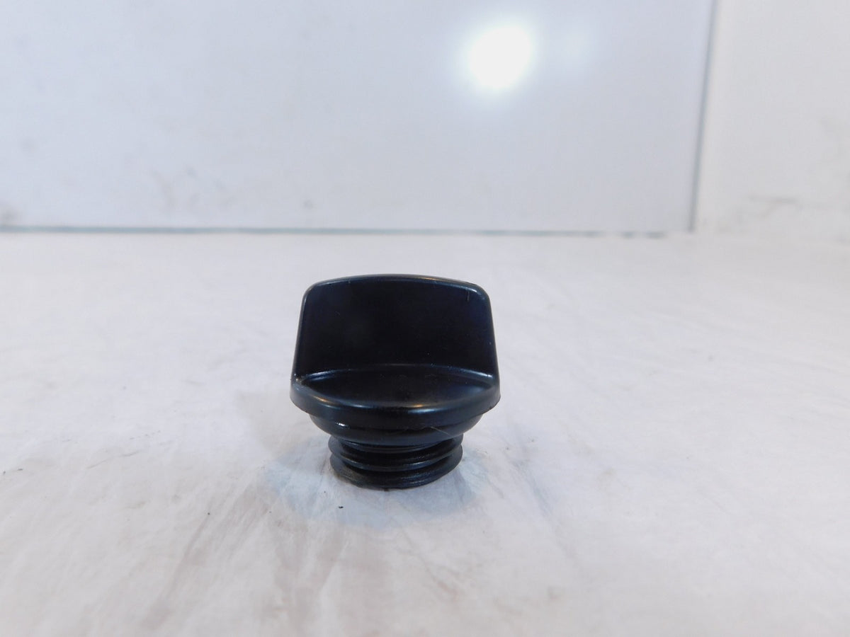 Honda CBR600 F4 & CBR600RR CBR1000RR & CR250R & Shadow 1100 Oil Filler Plug - C3 Cycle