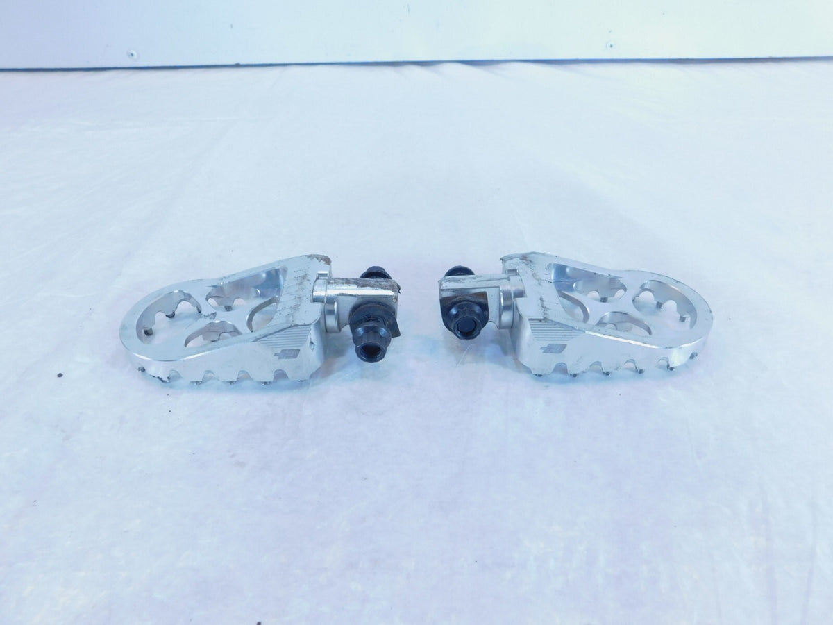 Harley Touring V-Rod Dyna Sportster FXR Softail FLO MX Style Footpegs Footrests - C3 Cycle