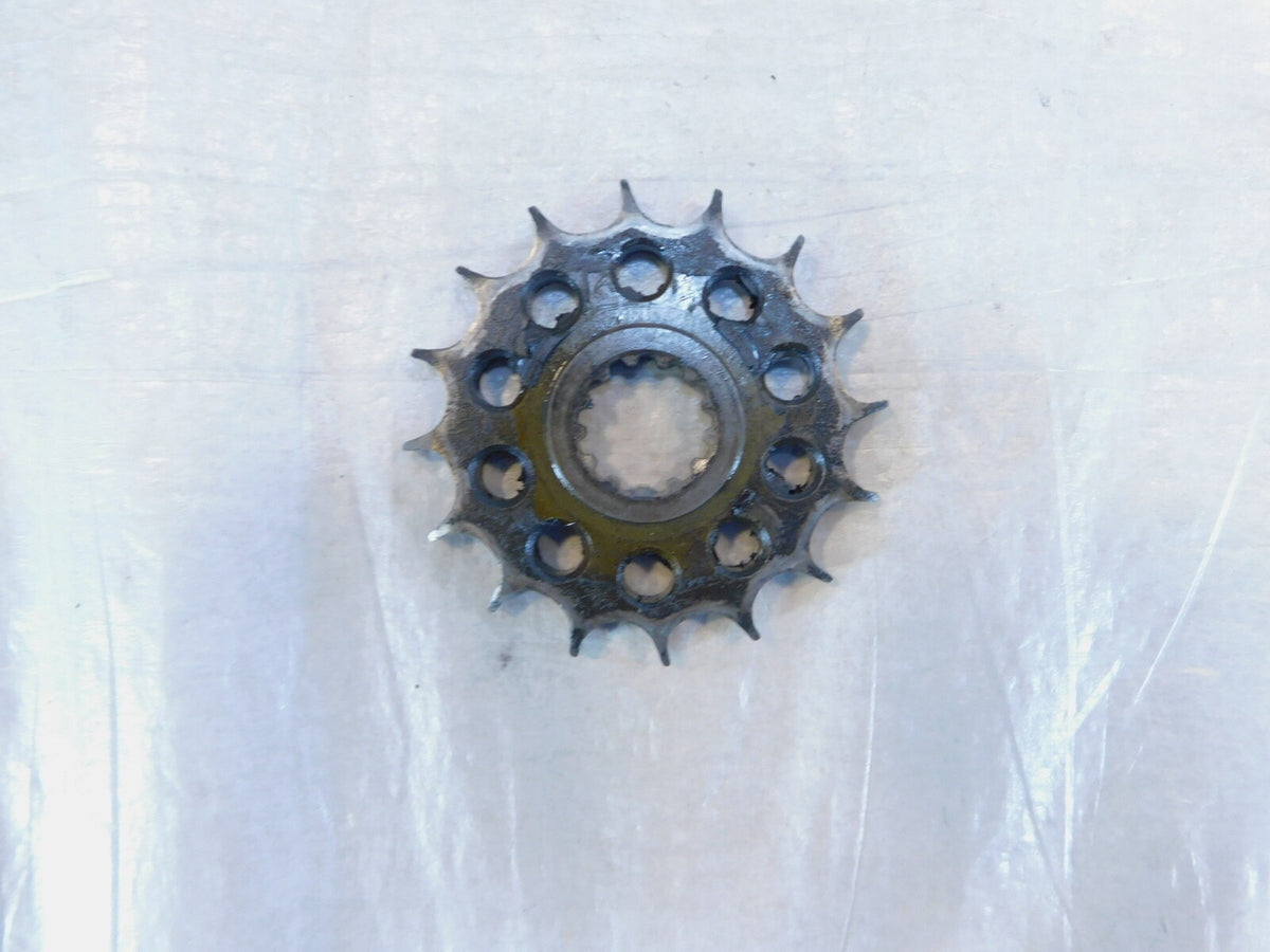 Yamaha YZFR6S YZF R6S & YZFR6 R6 Rear Wheel Chain Drive Front Sprocket Gear 15T - C3 Cycle