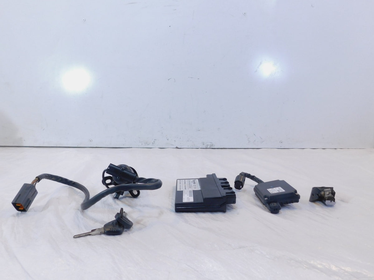 Triumph Street Triple R Ignition Switch Engine Control Module ECM CDI ECU W/Key - C3 Cycle