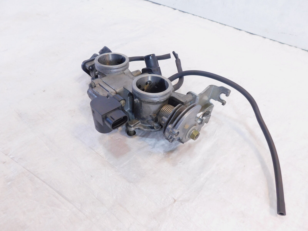 2001-2005 Honda Goldwing GL1800 GL1800A Engine Air Intake Throttle Body Bodies - C3 Cycle