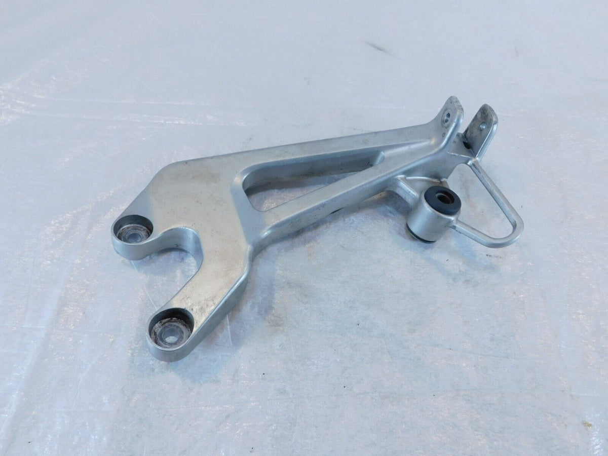 1998-01 Honda VFR800 Interceptor 800 Rear Right Footrest Foot Peg Mount Bracket - C3 Cycle