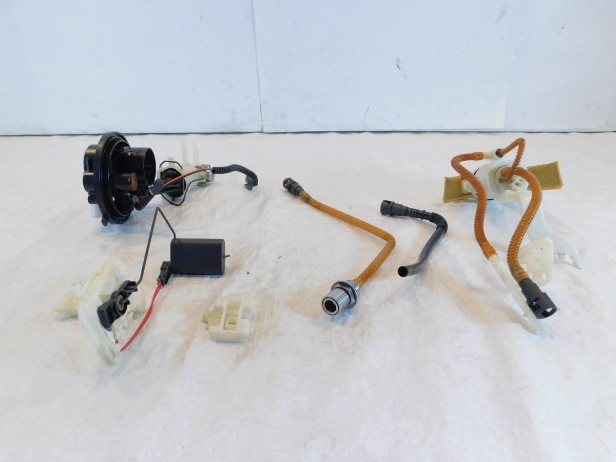 Harley Davidson Touring Road King Electra Glide Fuel Gas Petrol Tank Pump -Parts - C3 Cycle