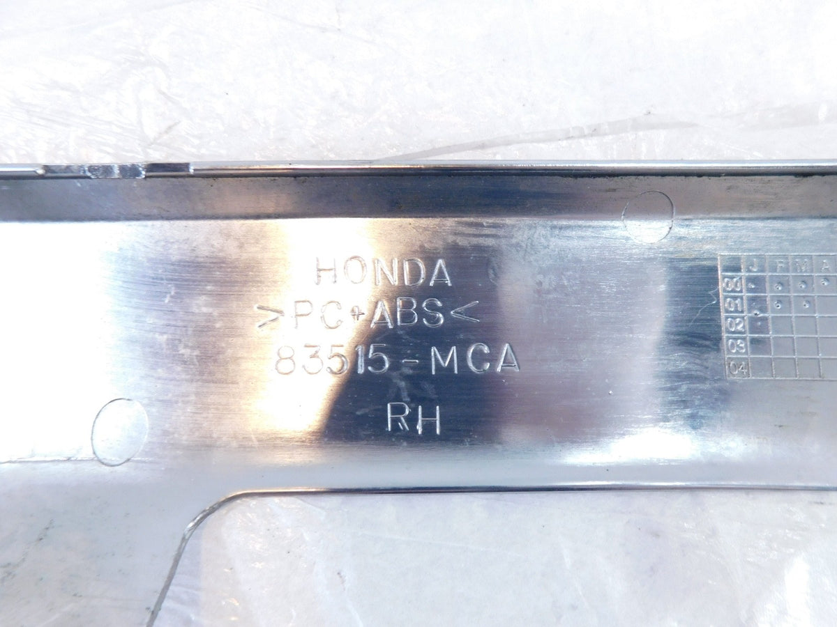 Honda GL1800 Goldwing 1800 Chrome Lower Right Engine Cylinder Head Cover Fairing - C3 Cycle