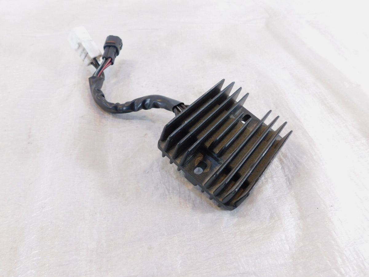 Suzuki GW250 Inazuma 250 L3 L4 L5 L7 Electrical Voltage Regulator Rectifier - C3 Cycle