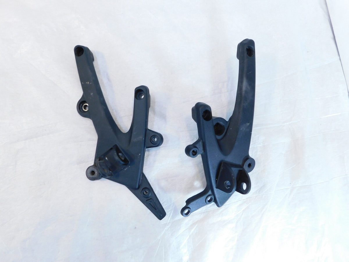 2009 & 2010 Buell 1125 1125R 1125CR Right Left Front Footrest Foot Peg Brackets - C3 Cycle