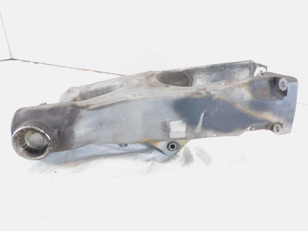 Honda ST1300 ST1300A ST1300AC Rear Wheel Fork Mount Bracket Swingarm Swing Arm