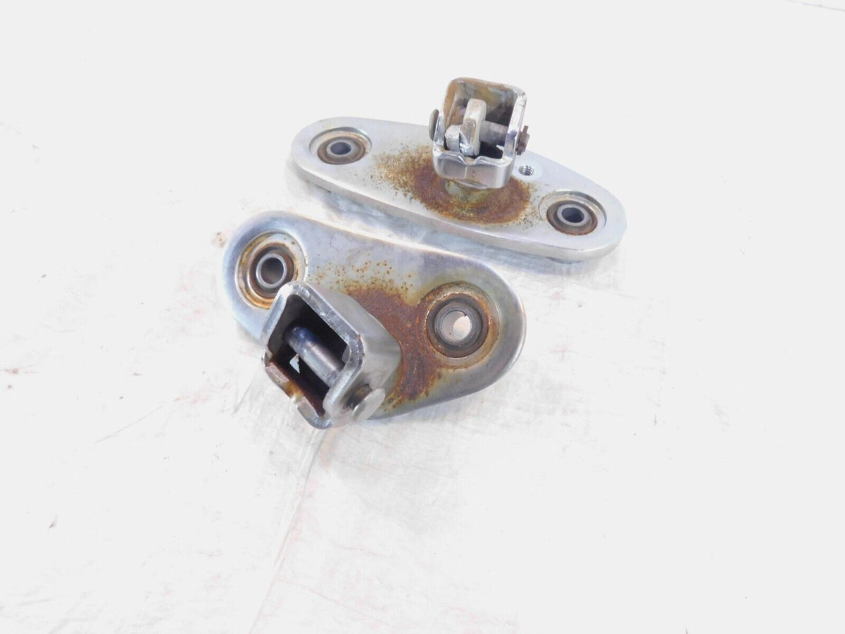 Honda VT600 VT600C Shadow VLX Deluxe Front Foot Peg Footpeg Footrest Brackets - C3 Cycle