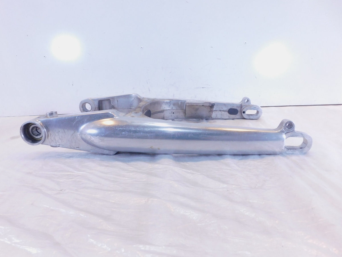 2002 2003 2004 Harley Davidson V-Rod VRSC Vrod Rear Wheel Fork Swingarm Bracket