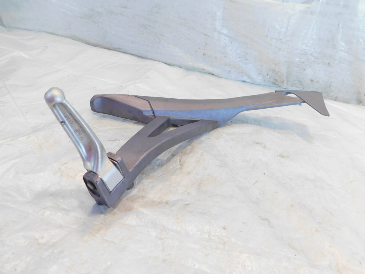 01-04 Aprilia RST1000 RST 1000 Futura Right Rear Footpeg Footrest Holder Bracket