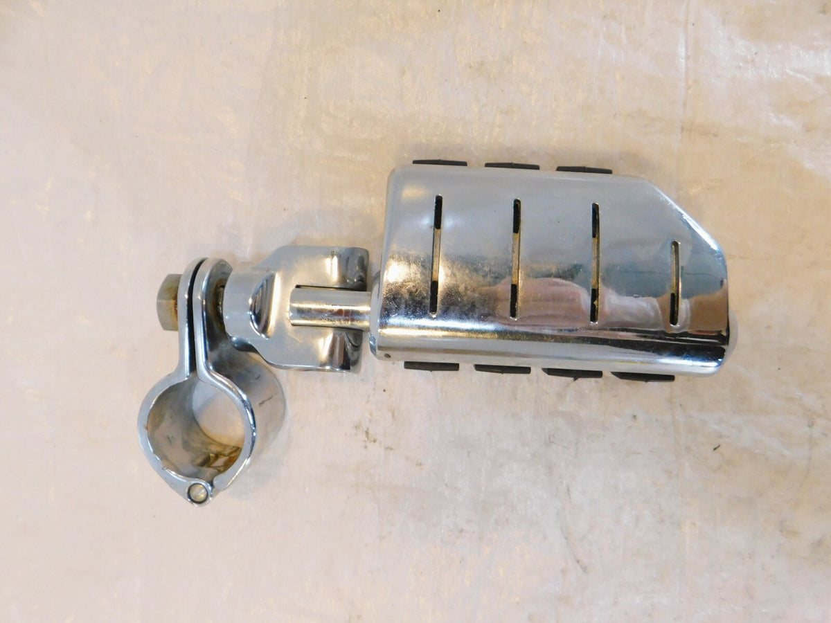 2005 05 Yamaha V-Star XVS1100 1100 Classic Right Side Foot Footrest Highway Peg - C3 Cycle