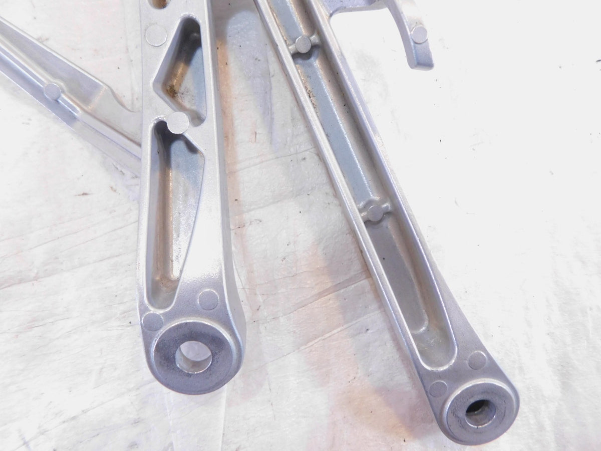 Pair Honda CBR600RR CBR600RA CBR600 Rear Passenger Footrest Foot Pegs w/ Mounts - C3 Cycle