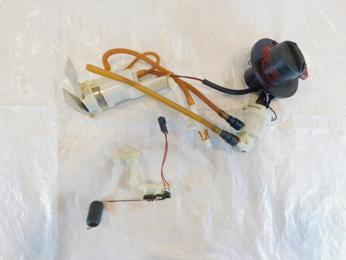 Harley Davidson Road Street & Electra Glide Gas Fuel Petrol Tank Pump -For Parts - C3 Cycle