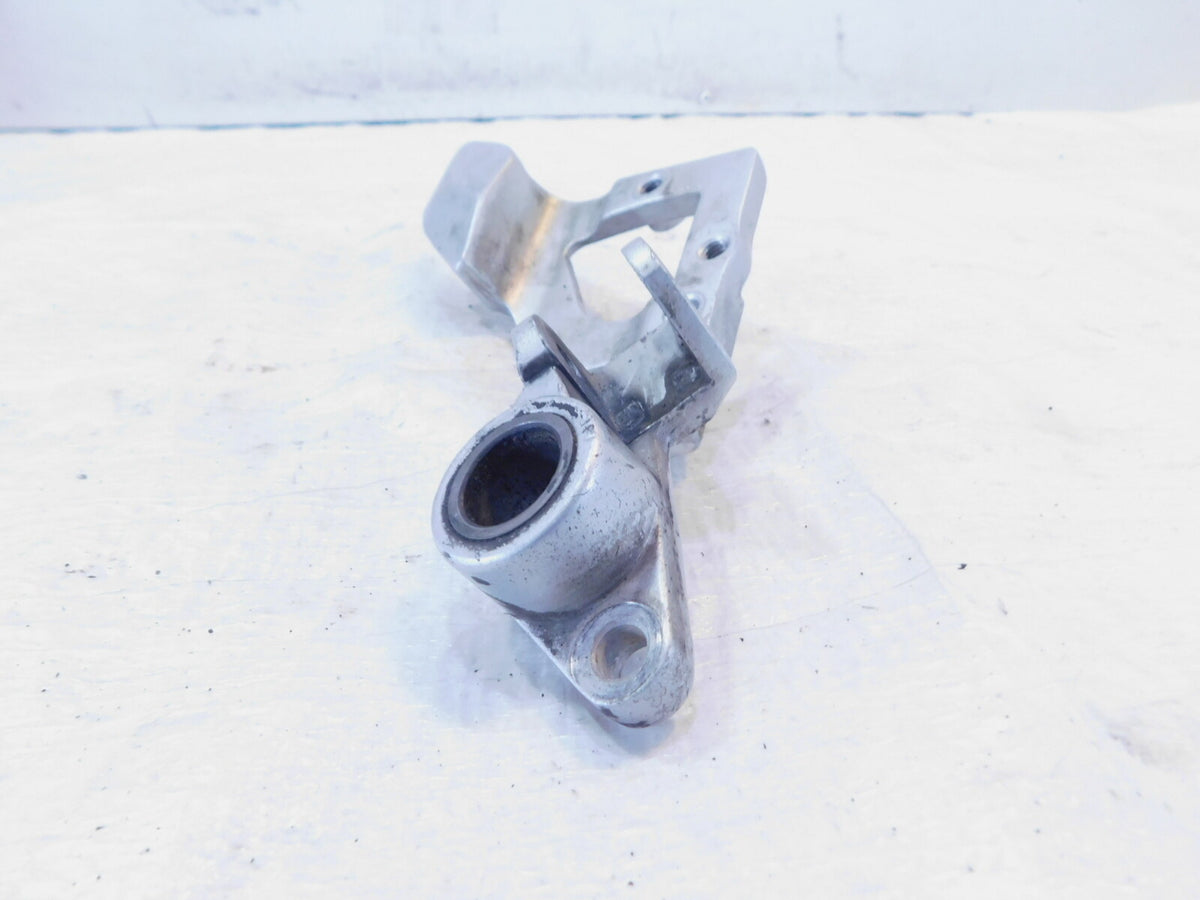 2003-2005 Yamaha FJR1300 FJR1300A Front Right Footrest Foot Peg Bracket Mount - C3 Cycle