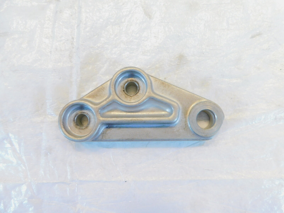 Triumph Daytona 955 955i & Speed Triple 1050 Cylinder Head Engine Motor Mount
