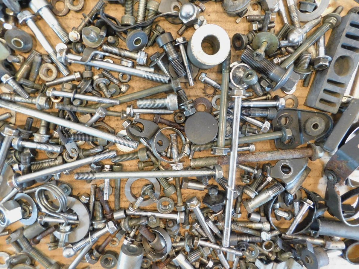 2000 00 Suzuki Intruder 800 VS800 Misc Nuts Bolts Bracket Hardware Parts Box Lot - C3 Cycle