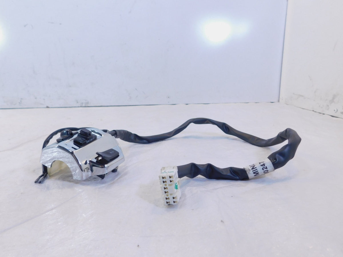 2014-2025 Vespa Primavera & Sprint 50 Chrome Left Handlebar Turn Signal Switch - C3 Cycle