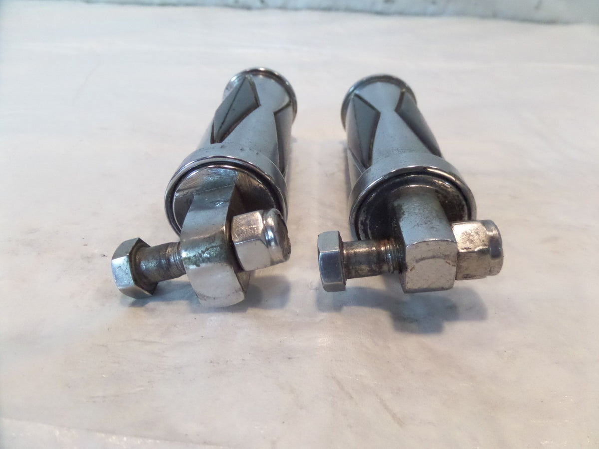 Harley Touring FXR Dyna Sportster & Softail Chrome Diamond Footpegs Footrests
