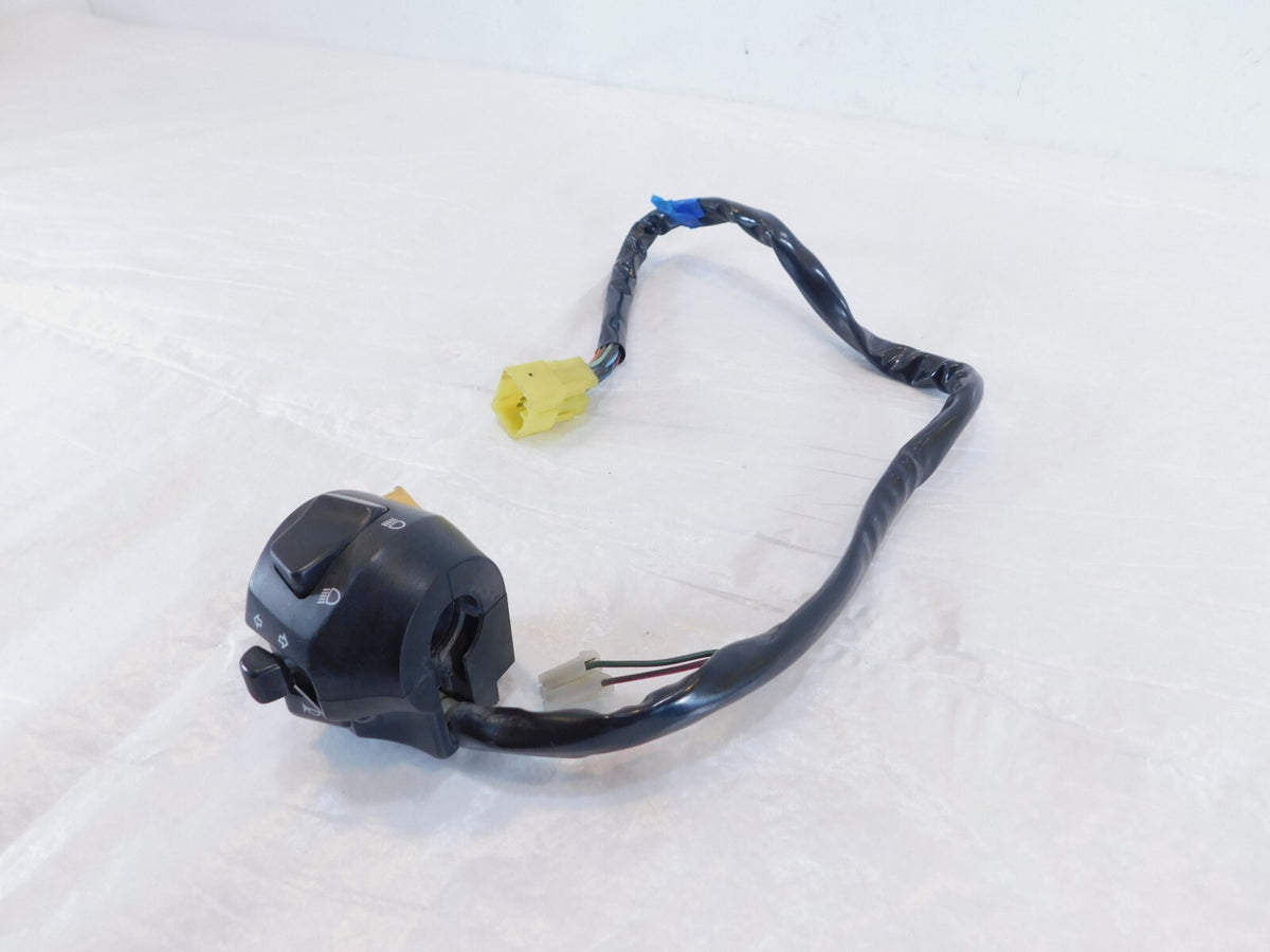 2003-2016 Suzuki Burgman 400 AN400 Front Left Handlebar Turn Signal Light Switch - C3 Cycle