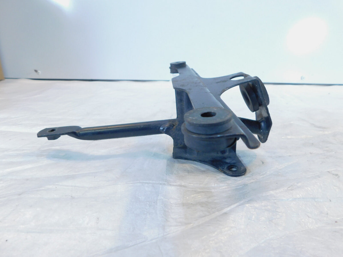 Kawasaki ZX-6 ZX600 ZX600-E & ZZR600 Engine Motor Oil Cooler Mount Bracket Stay - C3 Cycle