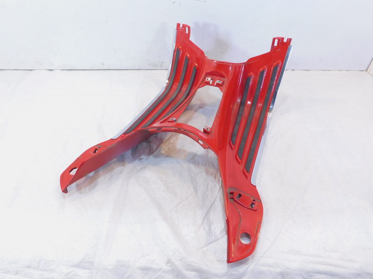 Piaggio Vespa Primavera Sprint 50 125 150 Lower Footrest Foot Hold Fairing - C3 Cycle