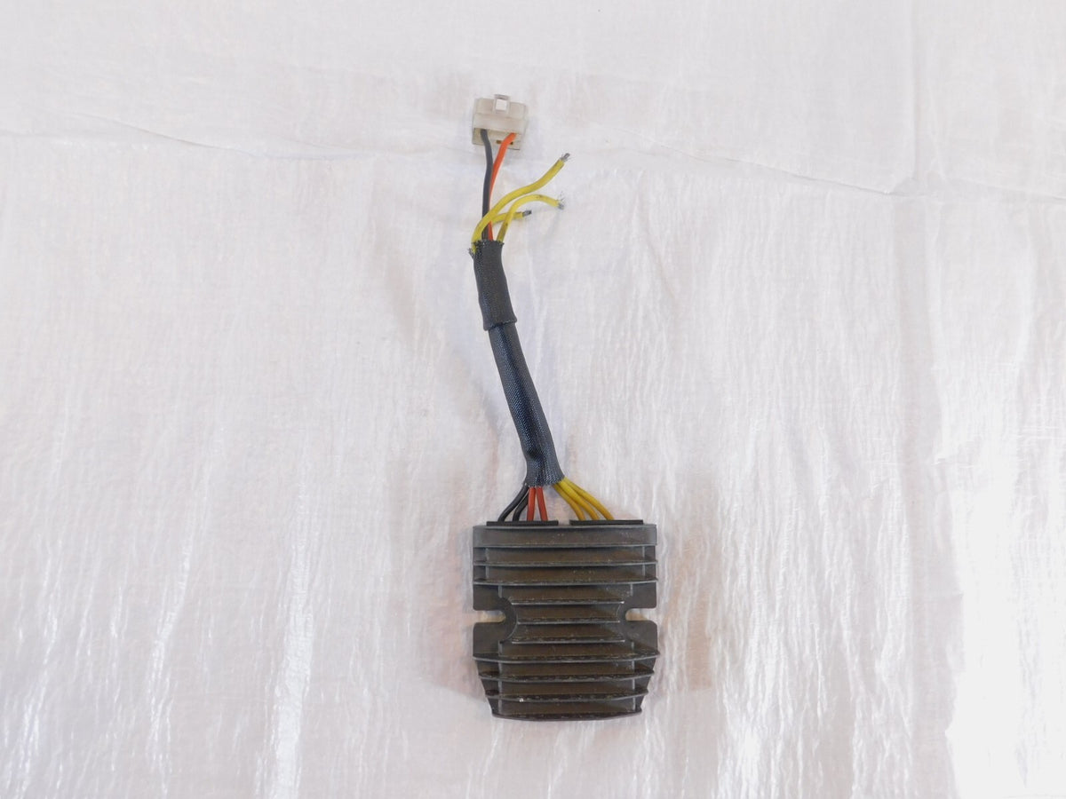 Triumph America & Speedmaster Electrical Voltage Regulator Rectifier Unit - C3 Cycle