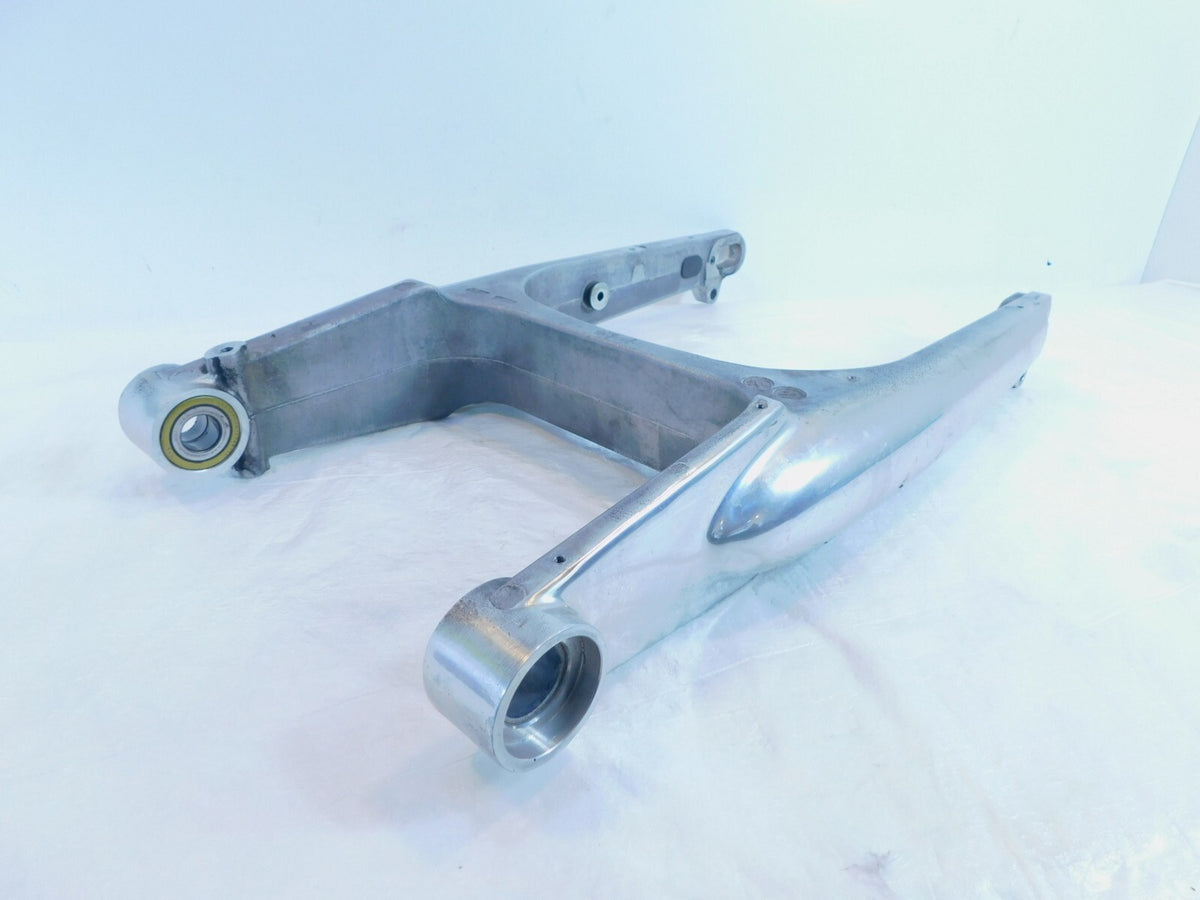 2002 2003 2004 Harley Davidson V-Rod VRSC Vrod Rear Wheel Fork Swingarm Bracket - C3 Cycle
