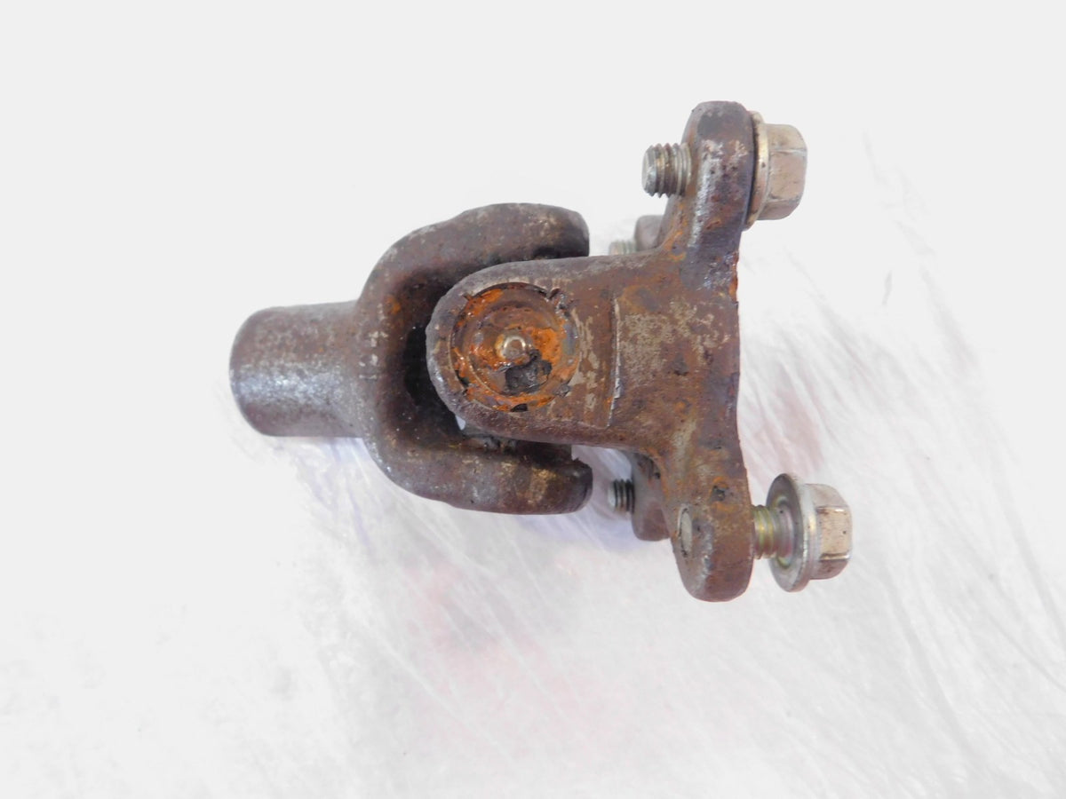 1982-1983 Yamaha XJ750J Maxim 750 Rear Drive Shaft Cross Shaft U Joint Yoke - C3 Cycle
