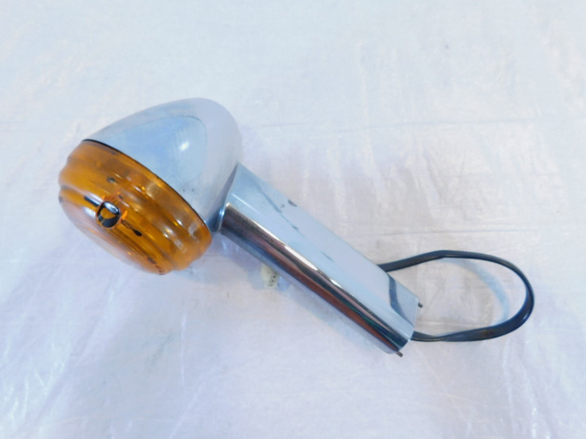 Victory Sport Deluxe & Standard V92 Cruiser Front Right Turn Signal Indicator - C3 Cycle