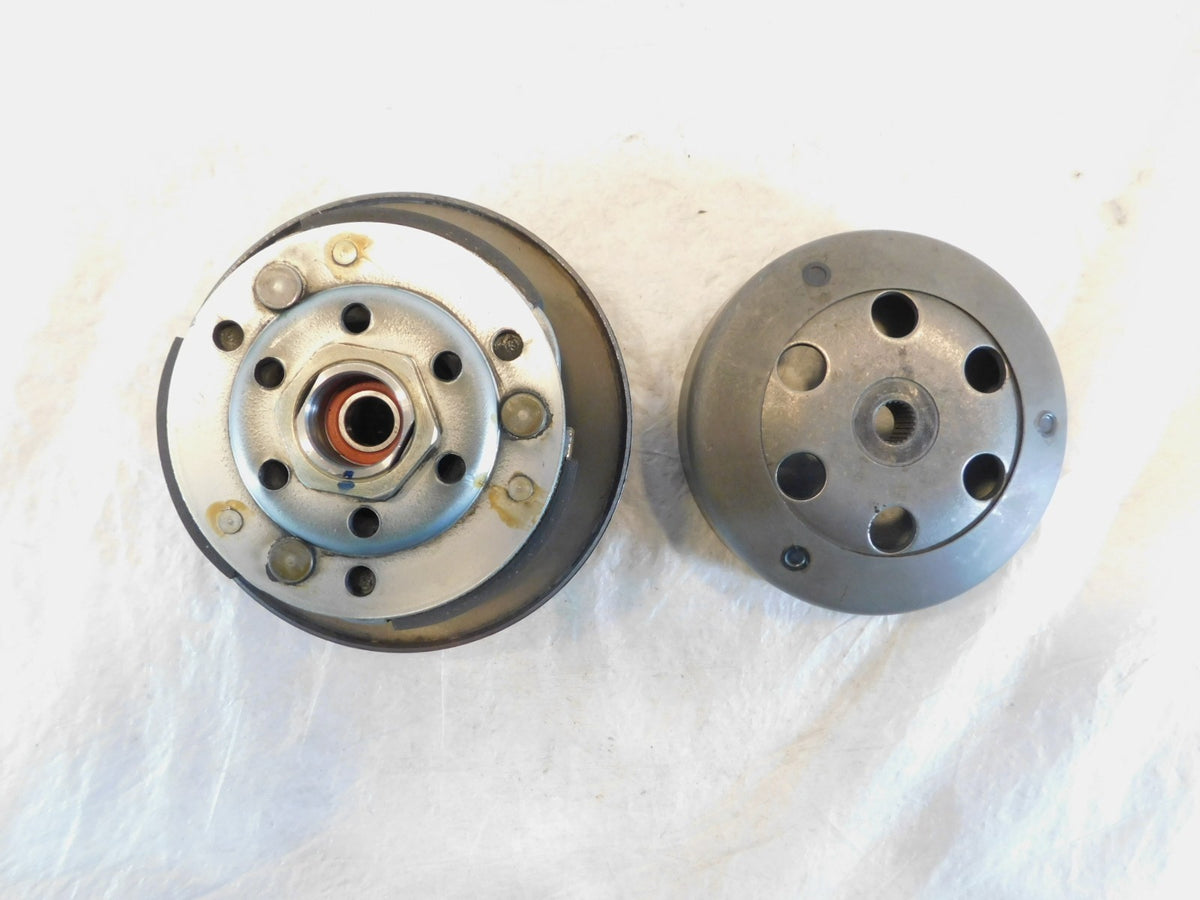 Piaggio Vespa Primavera & Sprint 50 S LX LXV Engine Secondary Drive Clutch - C3 Cycle