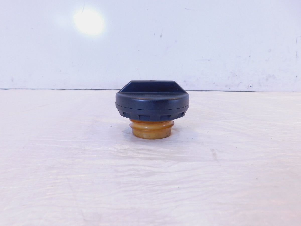 Harley Davidson Sportster 883 1100 & 1200 Fuel Gas Petrol Tank Screw Lid Cap - C3 Cycle
