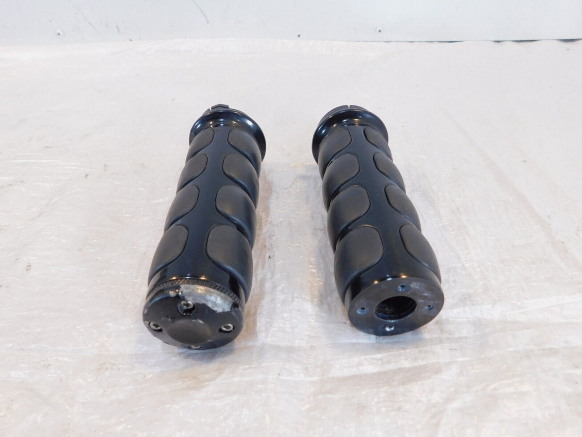 Yamaha V-Star 650 Road Royal Star XVZ13 XV1600 XV1700 Left/Right Handlebar Grips - C3 Cycle