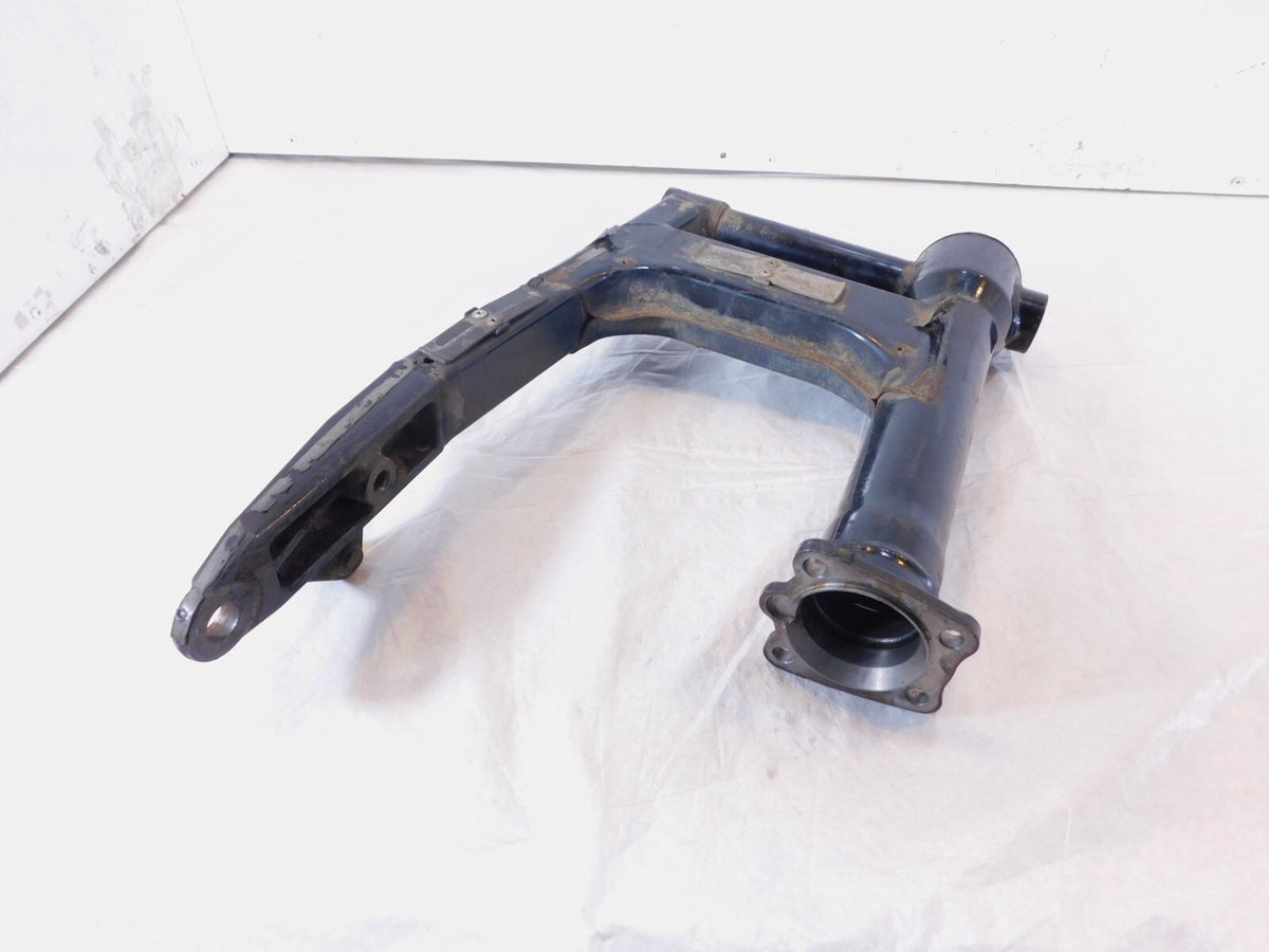 2002-2004 Honda VTX1800 VTX1800R VTX1800S Black Rear Wheel Fork Bracket Swingarm