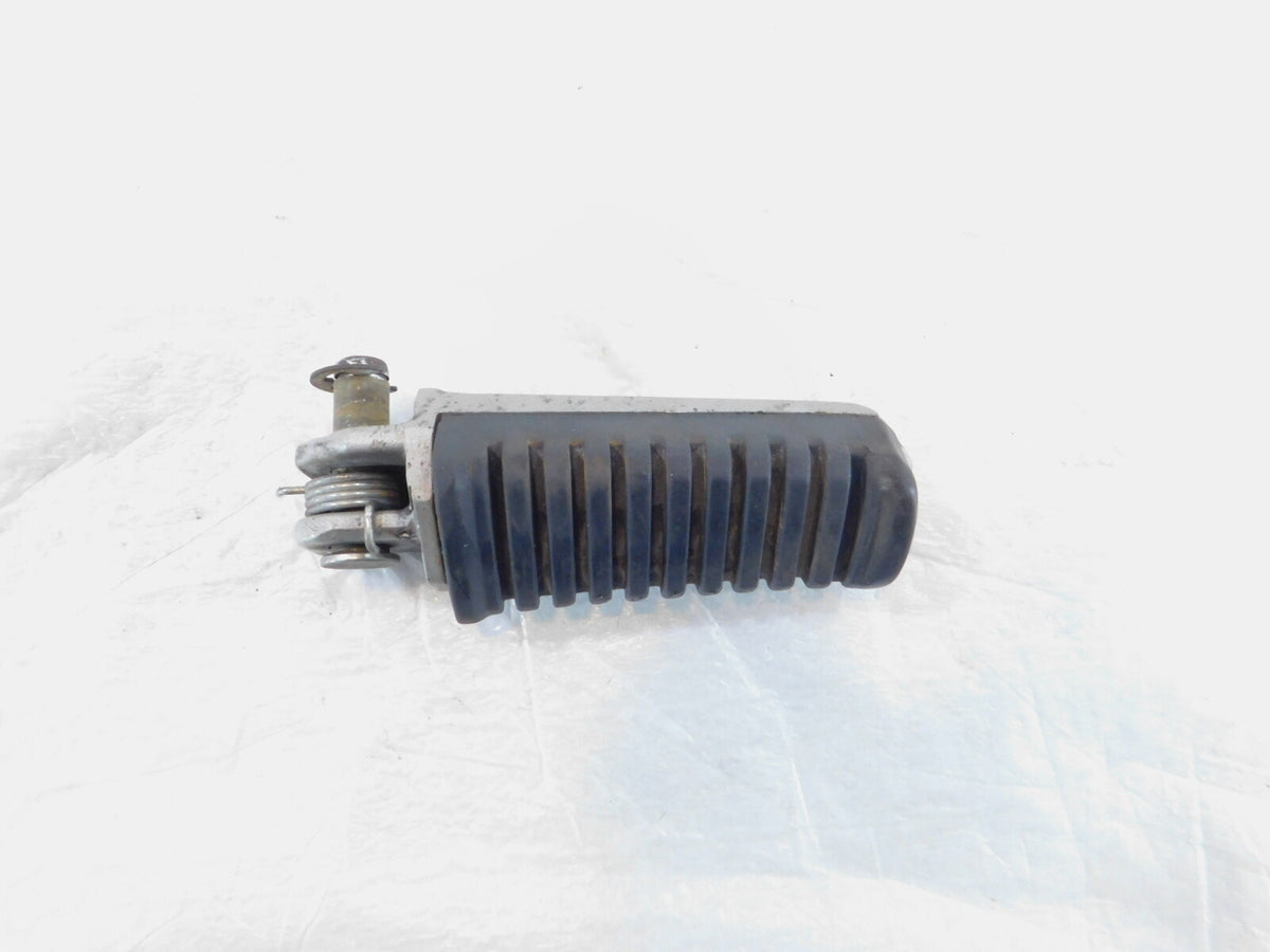 Kawasaki Ninja 1000R ZX1000 & 900 ZX900 Rear Left Passenger Footrest Footpeg Peg