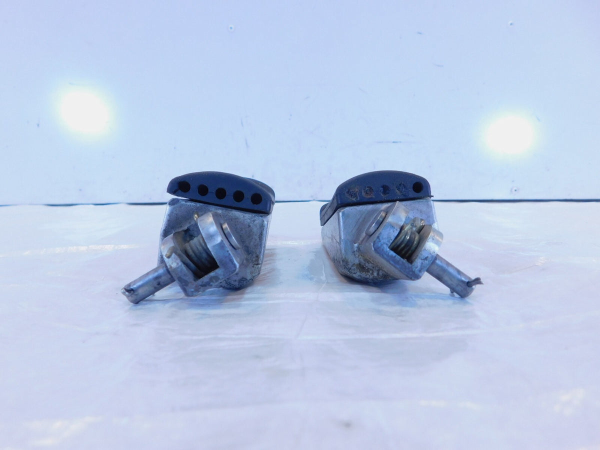 2000-2001 Victory V92 Sport Cruiser Front Right Footpeg Footrest Foot Peg Rest - C3 Cycle