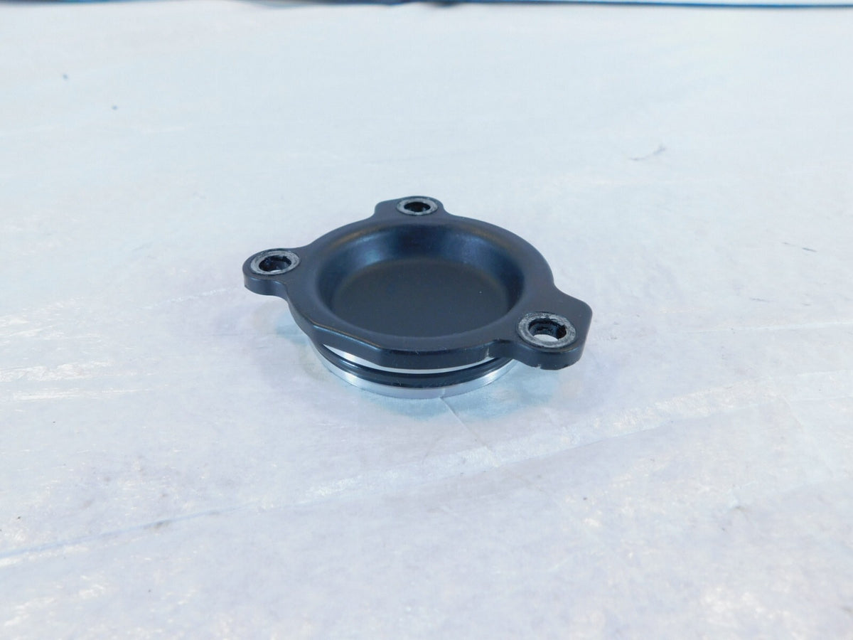 BMW F650GS F700GS F800GS F800R F800 F800ST Engine Oil Pump Outer Right Cover Cap - C3 Cycle