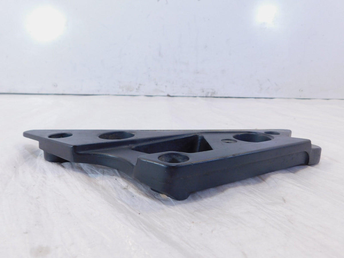 1983 83 Yamaha XJ750 Maxim 750 Rear Right Passenger Foot Peg Mount Bracket - C3 Cycle
