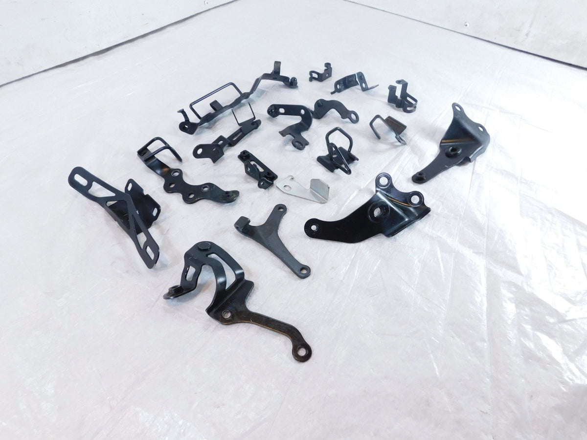 2022 22 Yamaha YZFR7 YZF-R7 R7 Miscellaneous Bracket Mount Stay Parts Box Lot - C3 Cycle