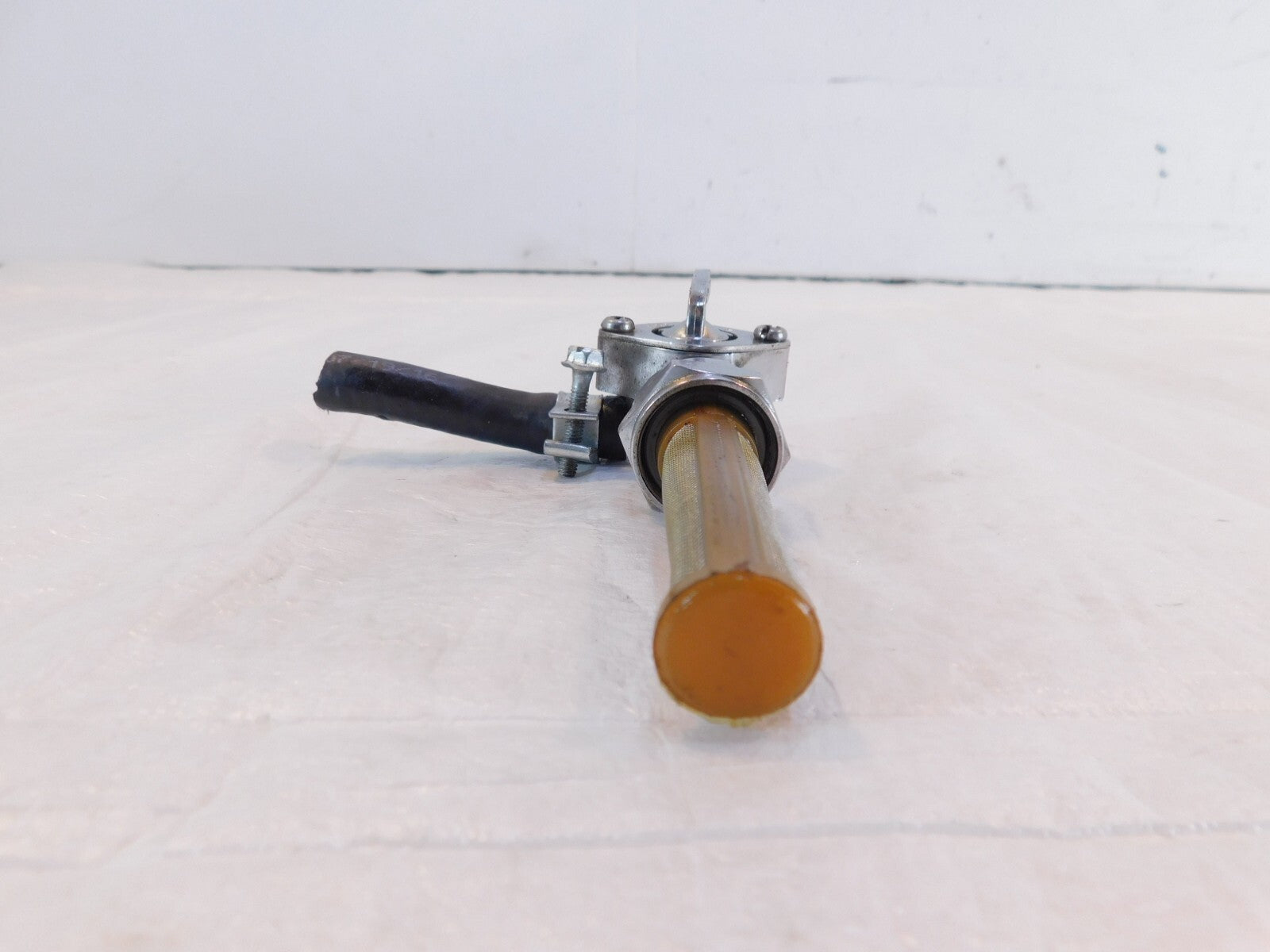 Vacuum Fuel Petcock For Harley Sportster 1200 1988-2013 - Left Side 22mm Spigot