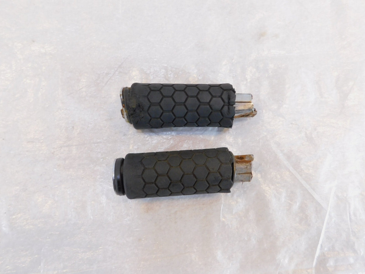 Honda VT750 Shadow 750 ACE Deluxe & Spirit Rear Passenger Footpeg Footrests - C3 Cycle