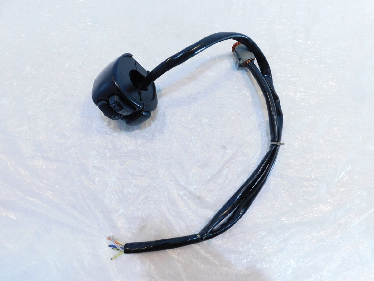Harley Davidson Softail Dyna Sportster Left Handlebar Horn Turn Signal Switches - C3 Cycle
