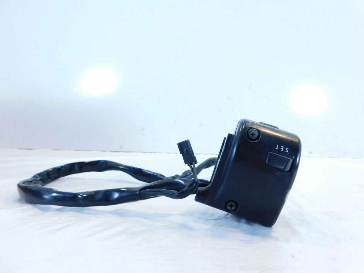 Victory Sport Deluxe & Standard V92 Cruiser Left Handlebar Turn Signal Switches - C3 Cycle