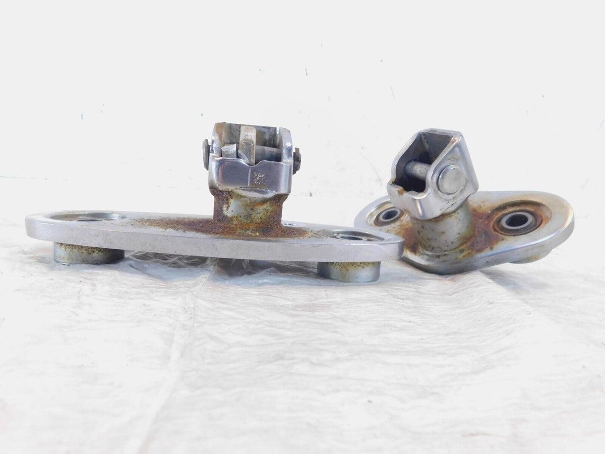 Honda VT600 VT600C Shadow VLX Deluxe Front Foot Peg Footpeg Footrest Brackets - C3 Cycle
