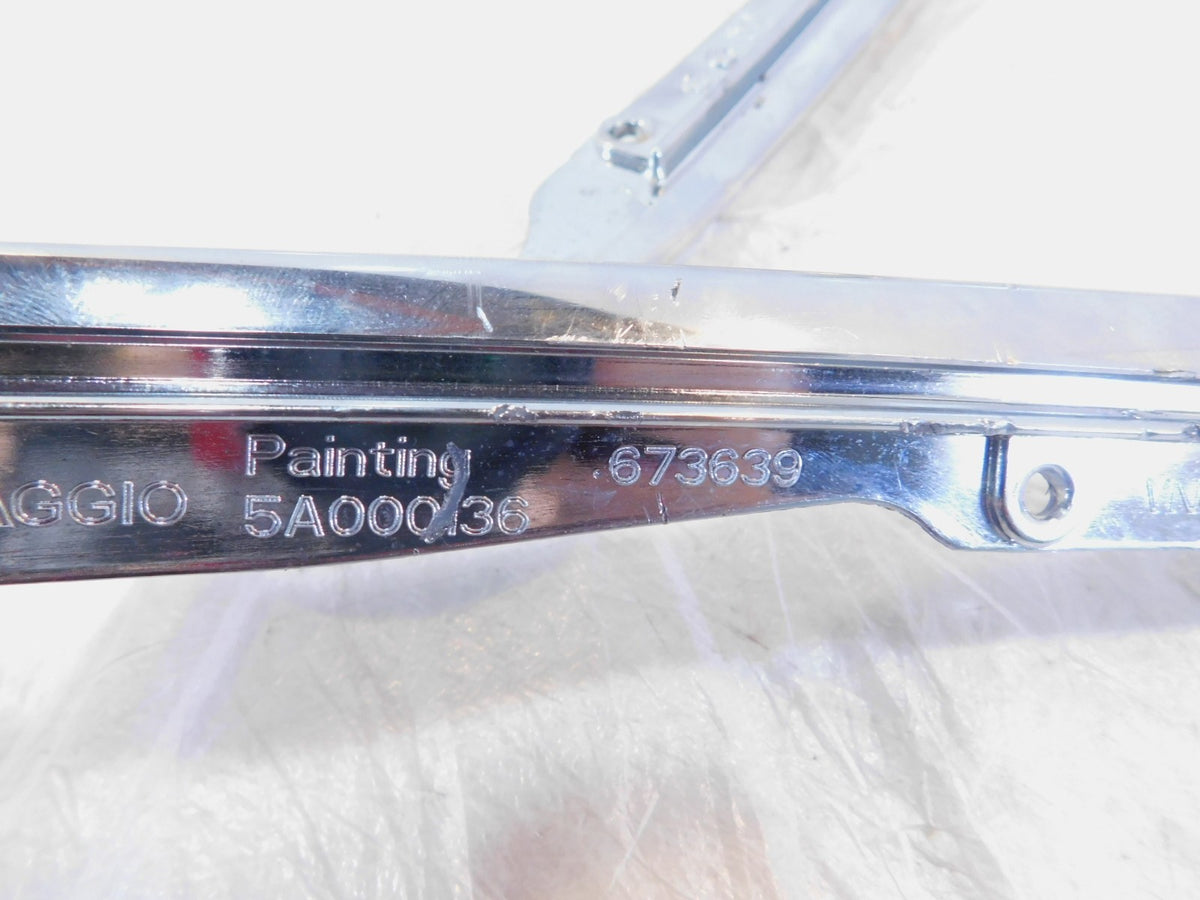 Vespa Primavera Sprint 50 125 150 Elettrica Pair Chrome Shield Edge Fairing Trim - C3 Cycle