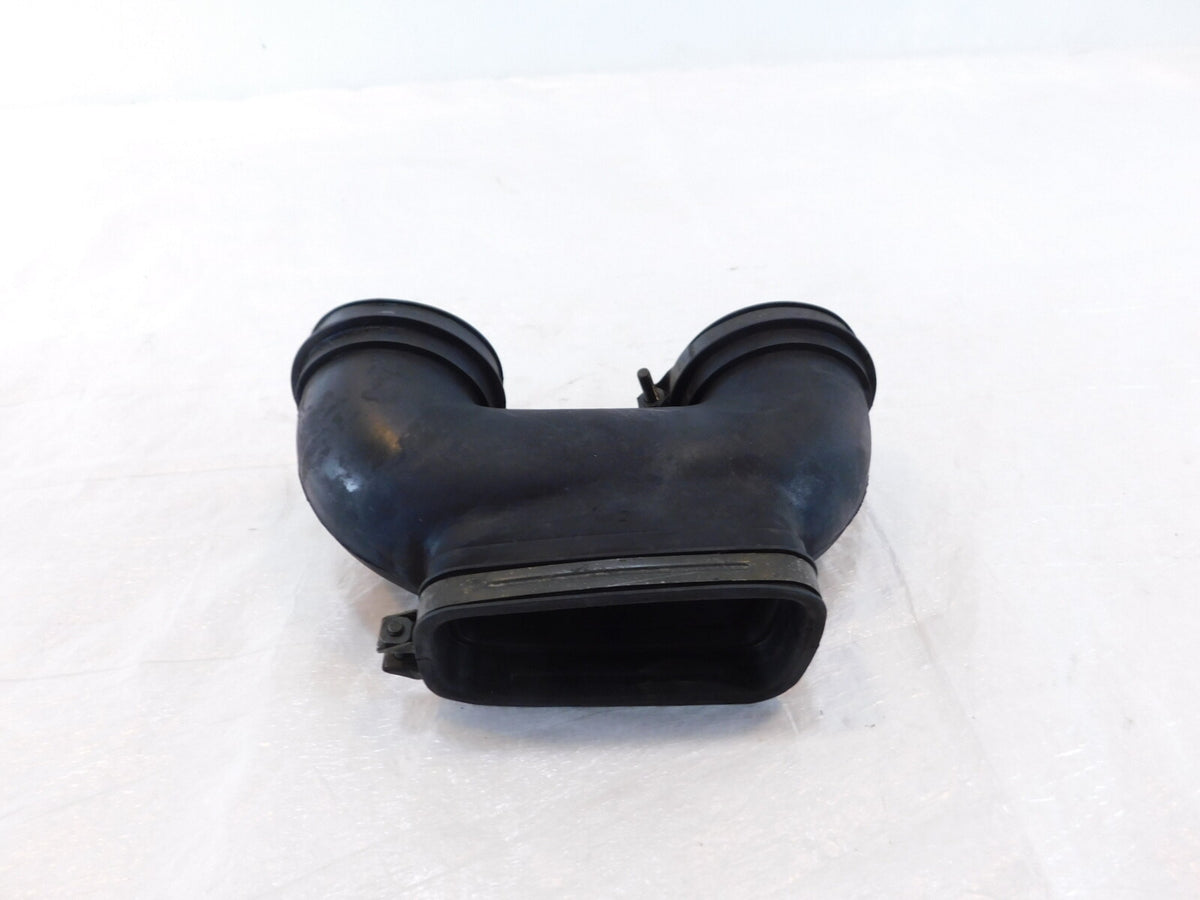 Yamaha Royal Star Tour Deluxe Venture S Center Middle Air Cleaner Box Pipe Joint
